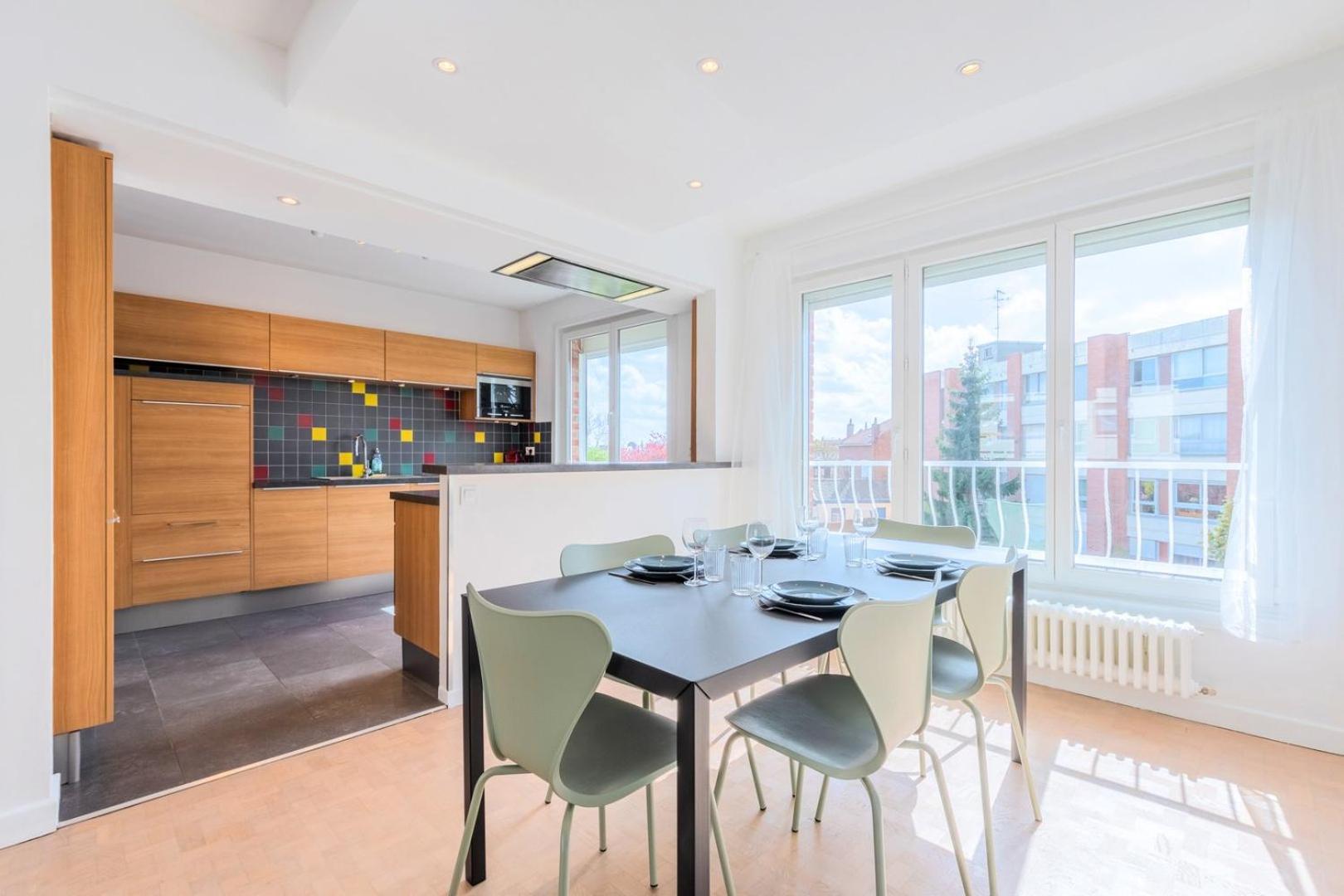 Functional 2 Bedroom Apartment Lille Kültér fotó